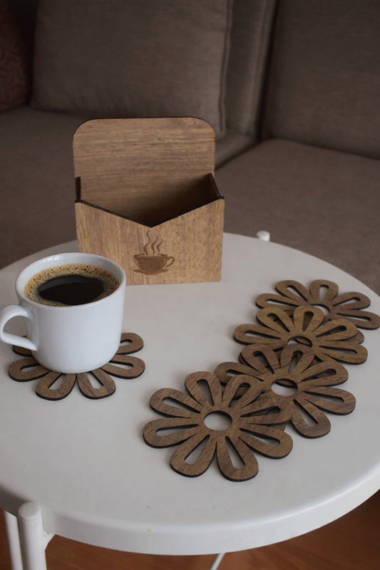 6'lı Çiçek Ahşap Bardak Altlığı Seti Standlı