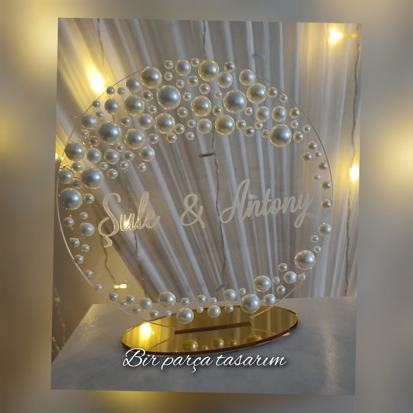 Personalized Pearl Detailed Plexiglass Desk Nameplate